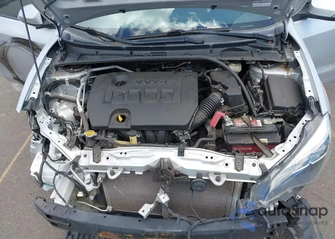 2017 Toyota Corolla Se Special Edition z USA, uszkodzony, nr VIN 5YFBURHE4HP611541